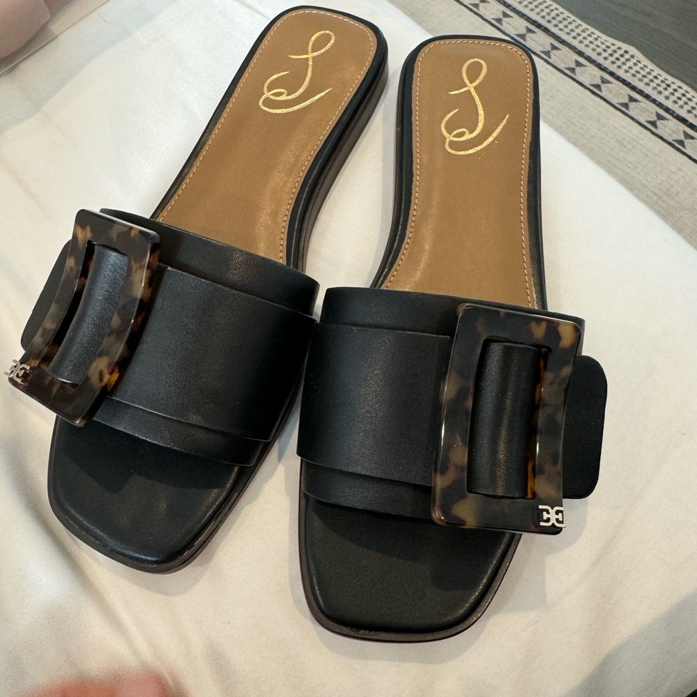 New Sam Eldeman Black sandals.